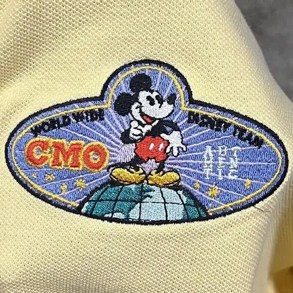 Vintage Disney Cast Member Original Polo Shirt CMO Patch Embroidered 90s Sz M